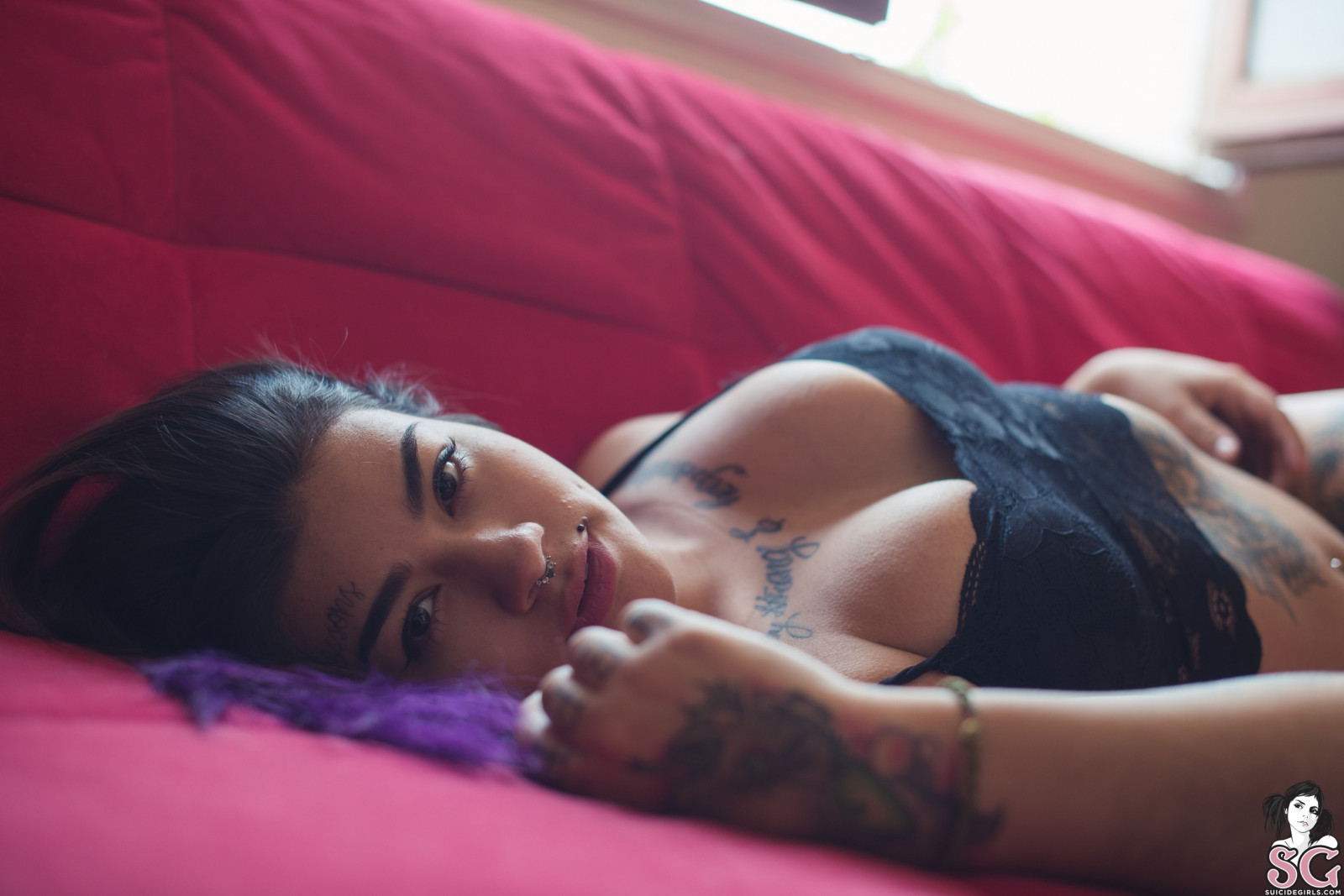 Wallpaper Suicide Girls Women Brunette Tattoo Purple Hair Couch
