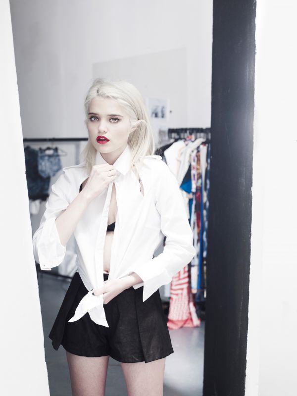 Wallpaper Sky Ferreira Blonde Women Singer Actress 2000x1333