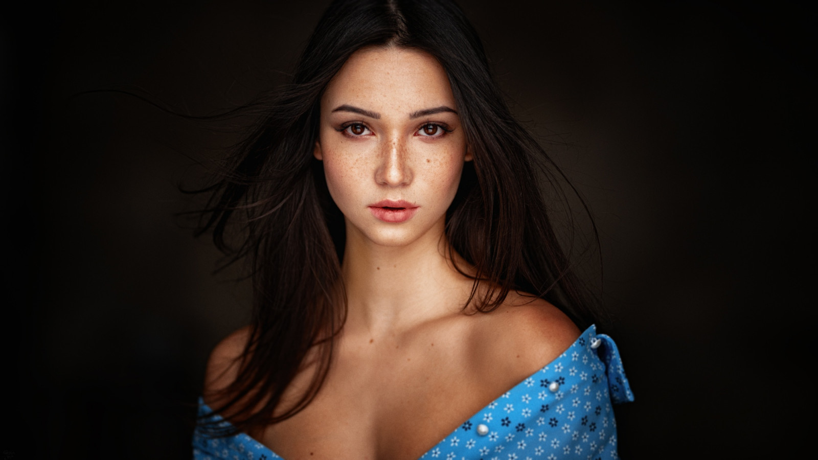 Wallpaper Mariya Volokh Women Model Brunette Long Hair Brown Eyes Looking At Viewer