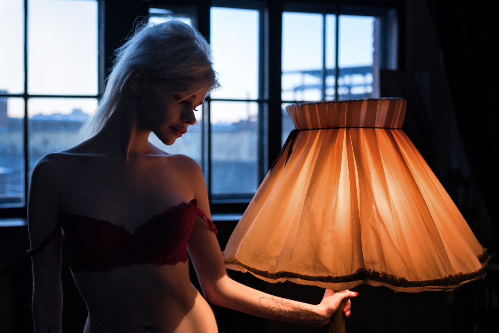 Wallpaper Women Blonde Belly Red Nails Red Bra Lamp Pierced