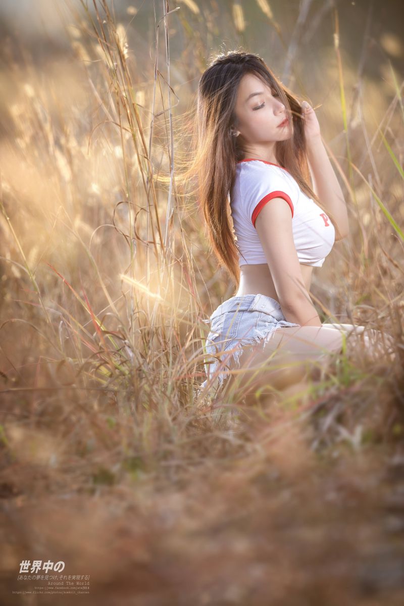 Asian, beach, Crop Top, ocean, outdoor, posing Asian, beach, Crop Top, ocean, outdoor, posing