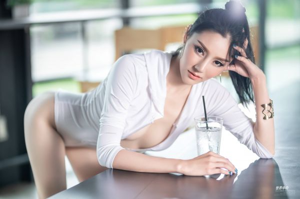 model,Osoba,Thai