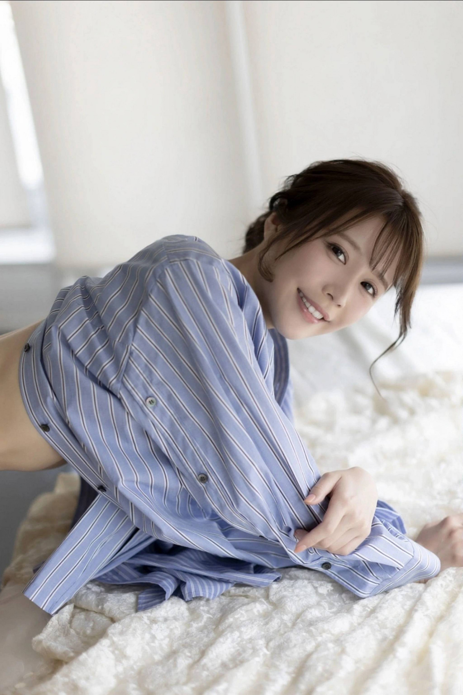 Asian, blue, striped, woman