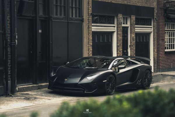 car,supercar
