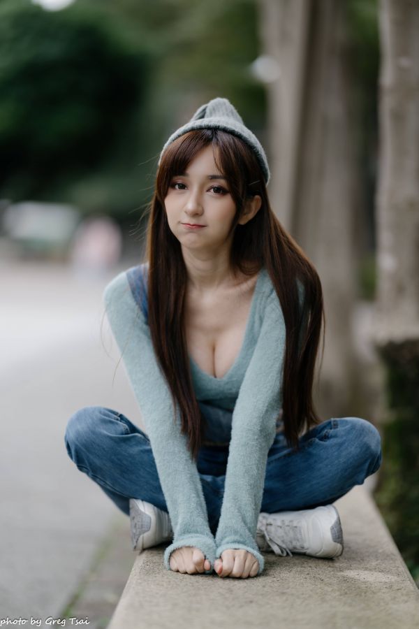 model,Orang,Thai