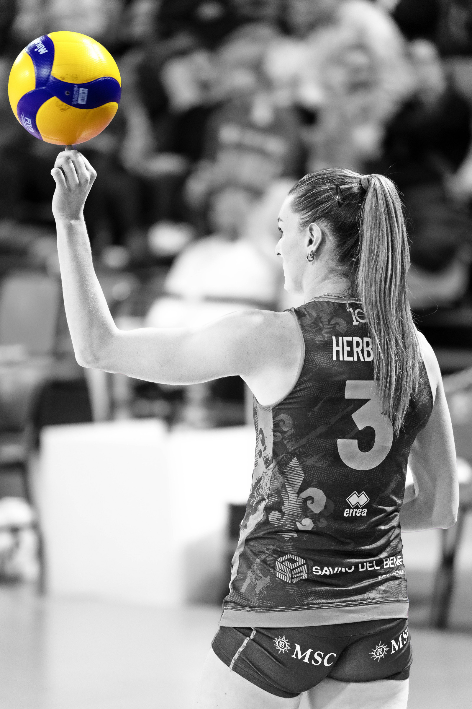 handling, atlet, bold, træner, konkurrence, ret, kvinde, indendørs, trøje, hoppe, net, spiller, professionel, shorts, kondisko, sport, hold, uniform, volleyball, volleyball-spiller, kvinde