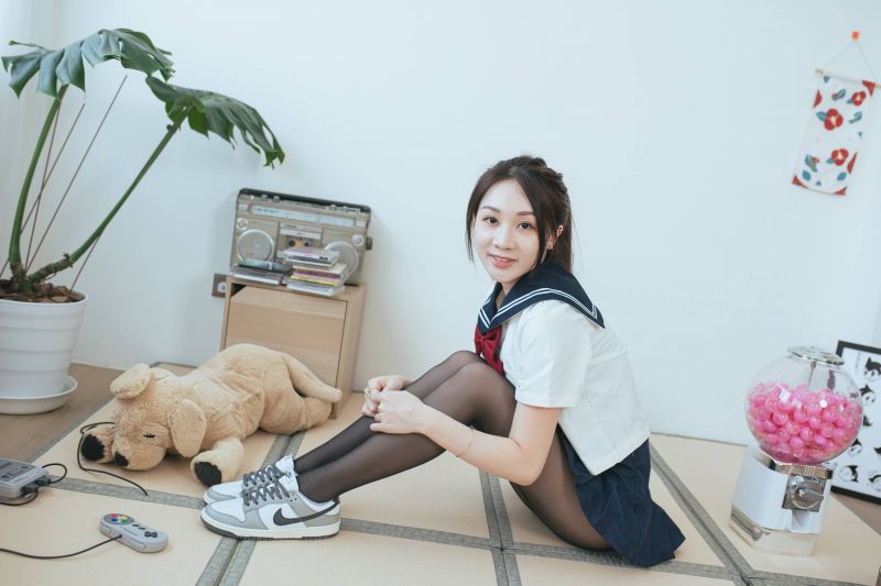 interior,pelo largo,ropa de deporte,mujer