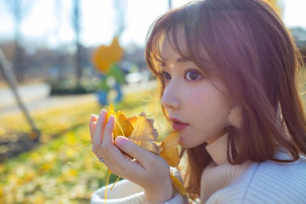 Asian,autumn,autumn leaves,beauty,hairstyle,long hair