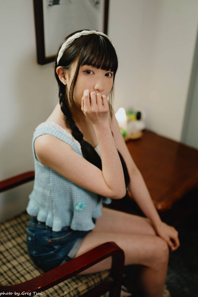 В помещении,длинные волосы,Таблица,окно,женщина