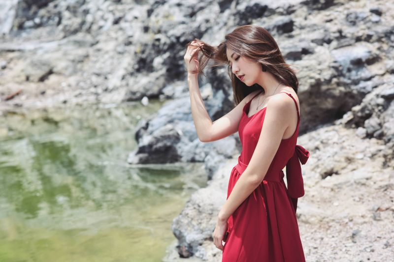 šaty,vypnuto,Červené,rameno