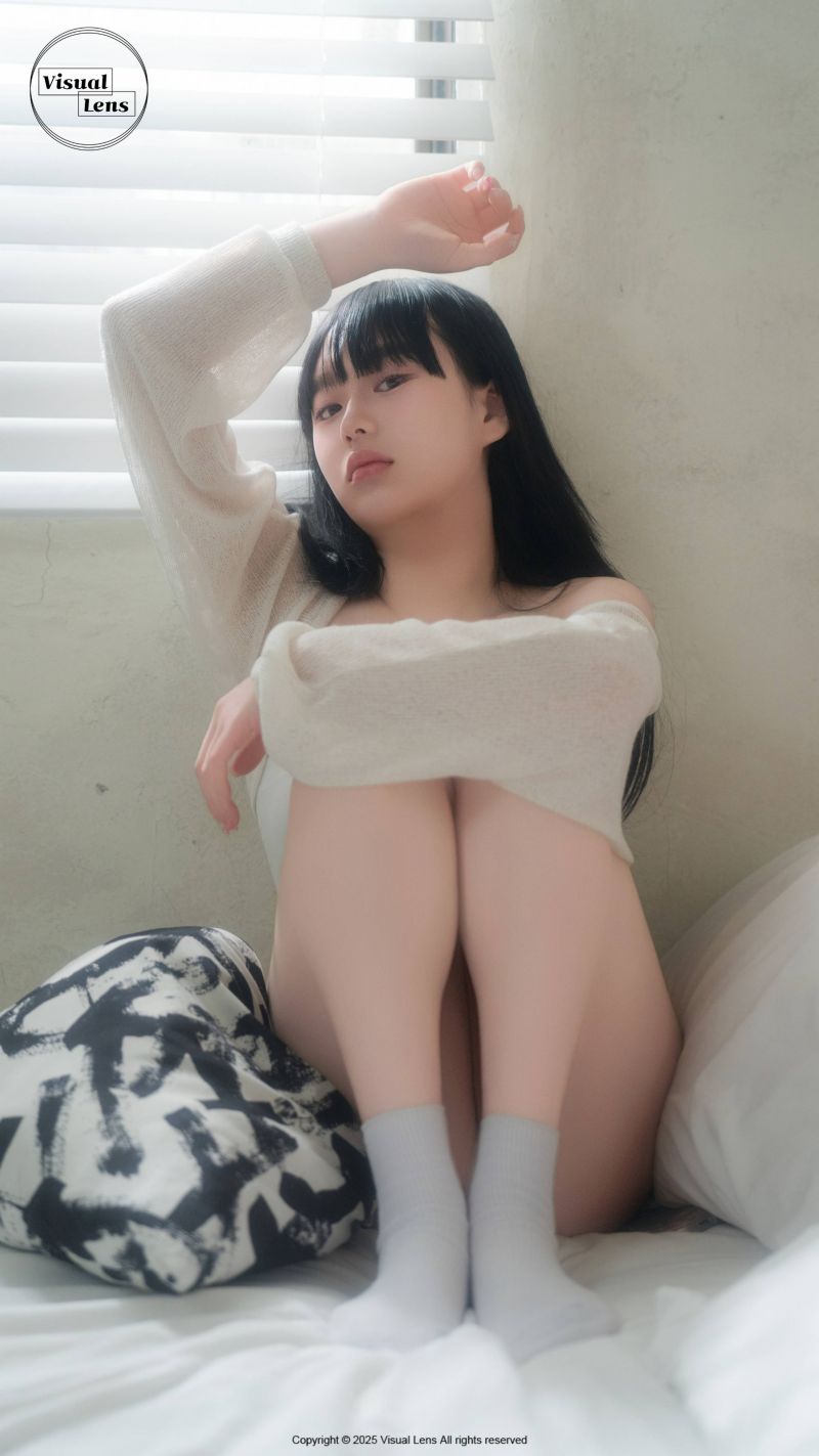 bed, deken, grijs, zeeg, zittend, sokken bed, deken, grijs, zeeg, zittend, sokken