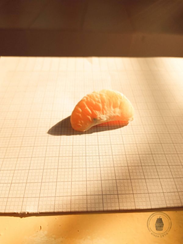 oranžový