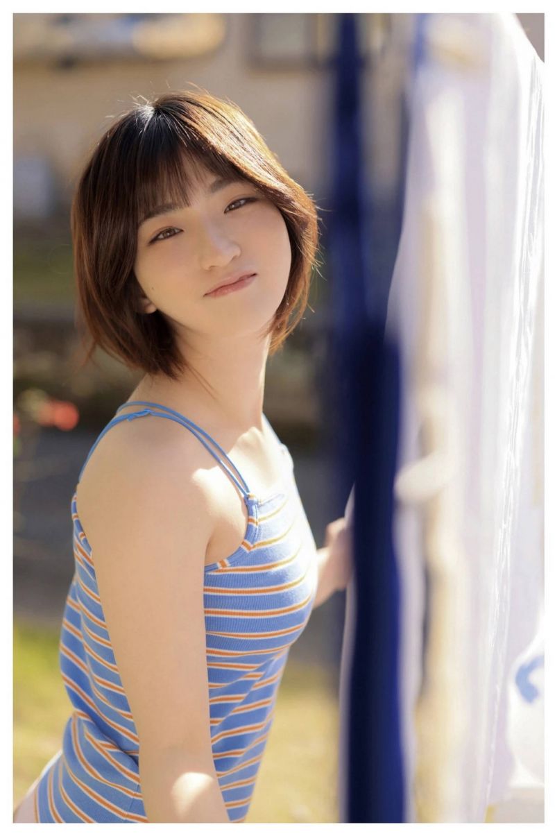 zadní dvorek, prádelna, model, venkovní, sandály, pruhovaný zadní dvorek, prádelna, model, venkovní, sandály, pruhovaný