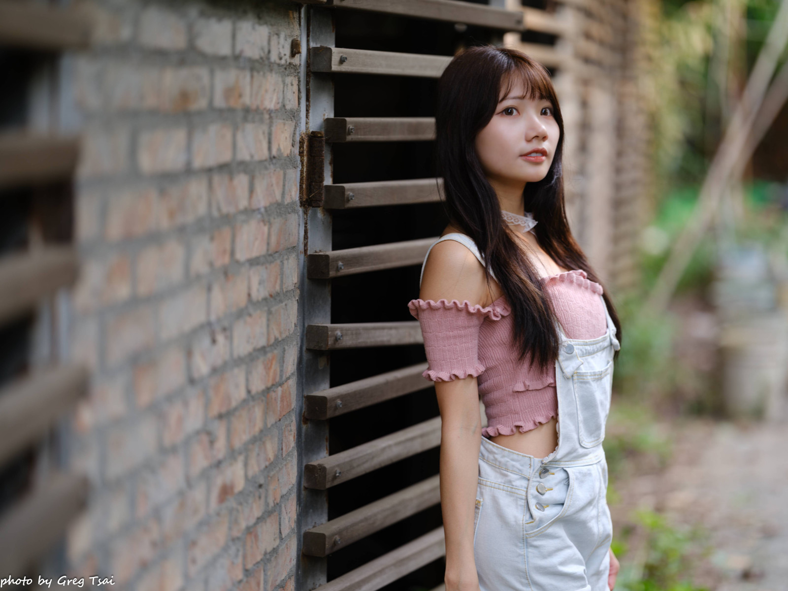 pelo largo, al aire libre, mujer, Flores amarillas