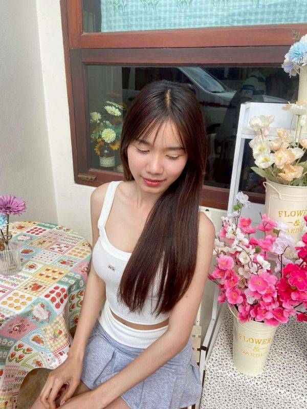 หญิงสาว,ผู้หญิง
