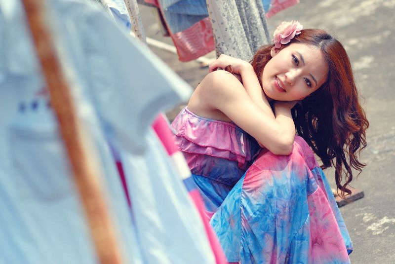 blu,luce del giorno,vestito,lavanderia,rosa,in posa