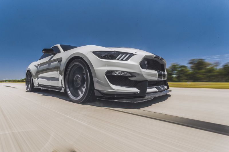 Nhựa đường,Aventador SVJ,bờ biển,đen,màu xanh da trời,BMW