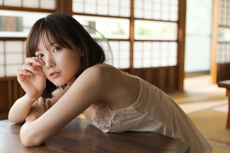 blå lingeri,blå trusser,døråbning,have,hofteholder,blonder