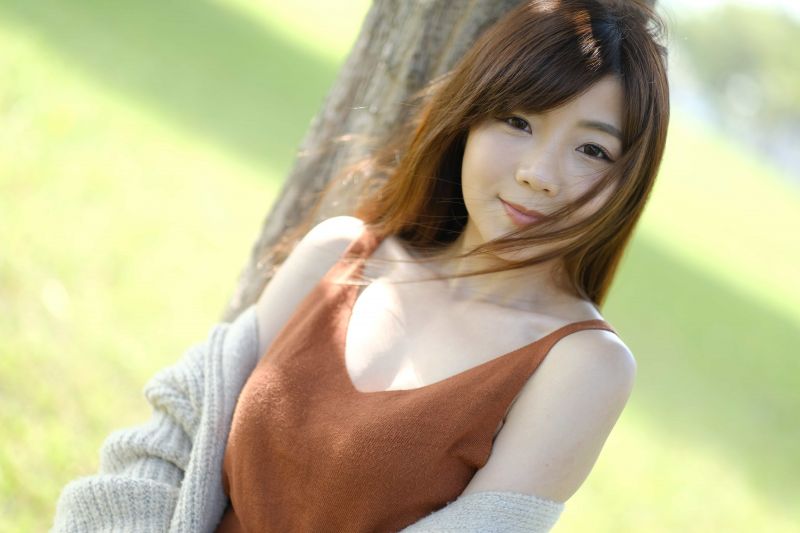 เสื้อสเวตเตอร์ถัก,แต่งหน้า,ธรรมชาติ,ต้นไม้,ผู้หญิง