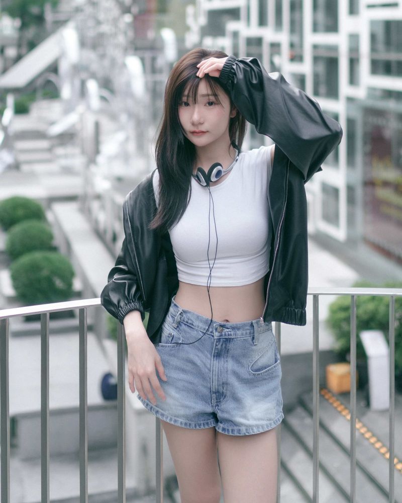 Balkon,Kopfhörer,Geländer,Frau