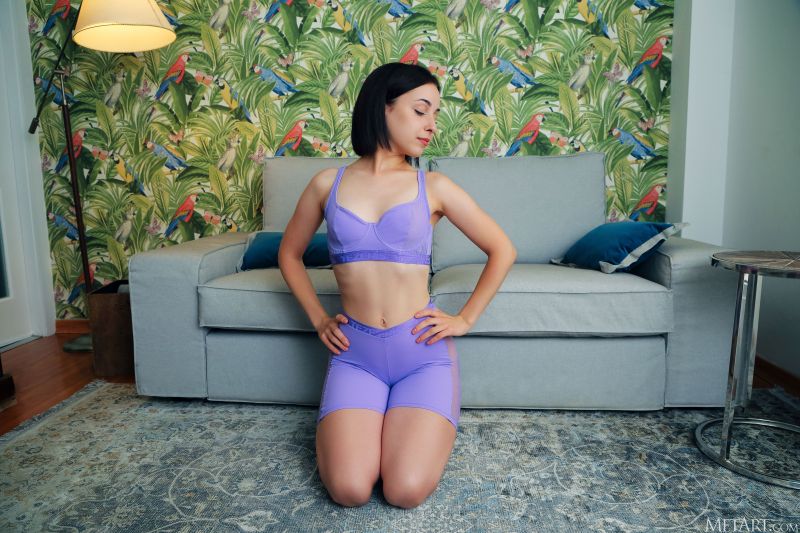 addome,braccio,arte modello,a piedi nudi,bellezza,letto