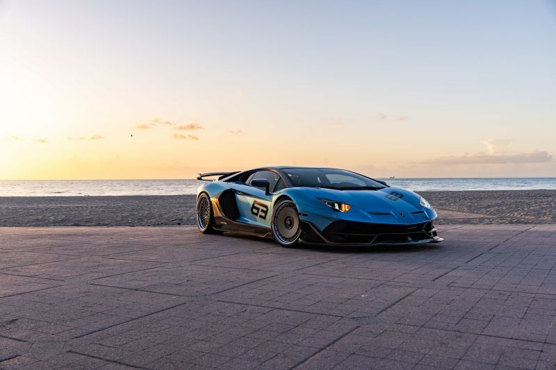 Nhựa đường,Aventador SVJ,bờ biển,đen,màu xanh da trời,BMW