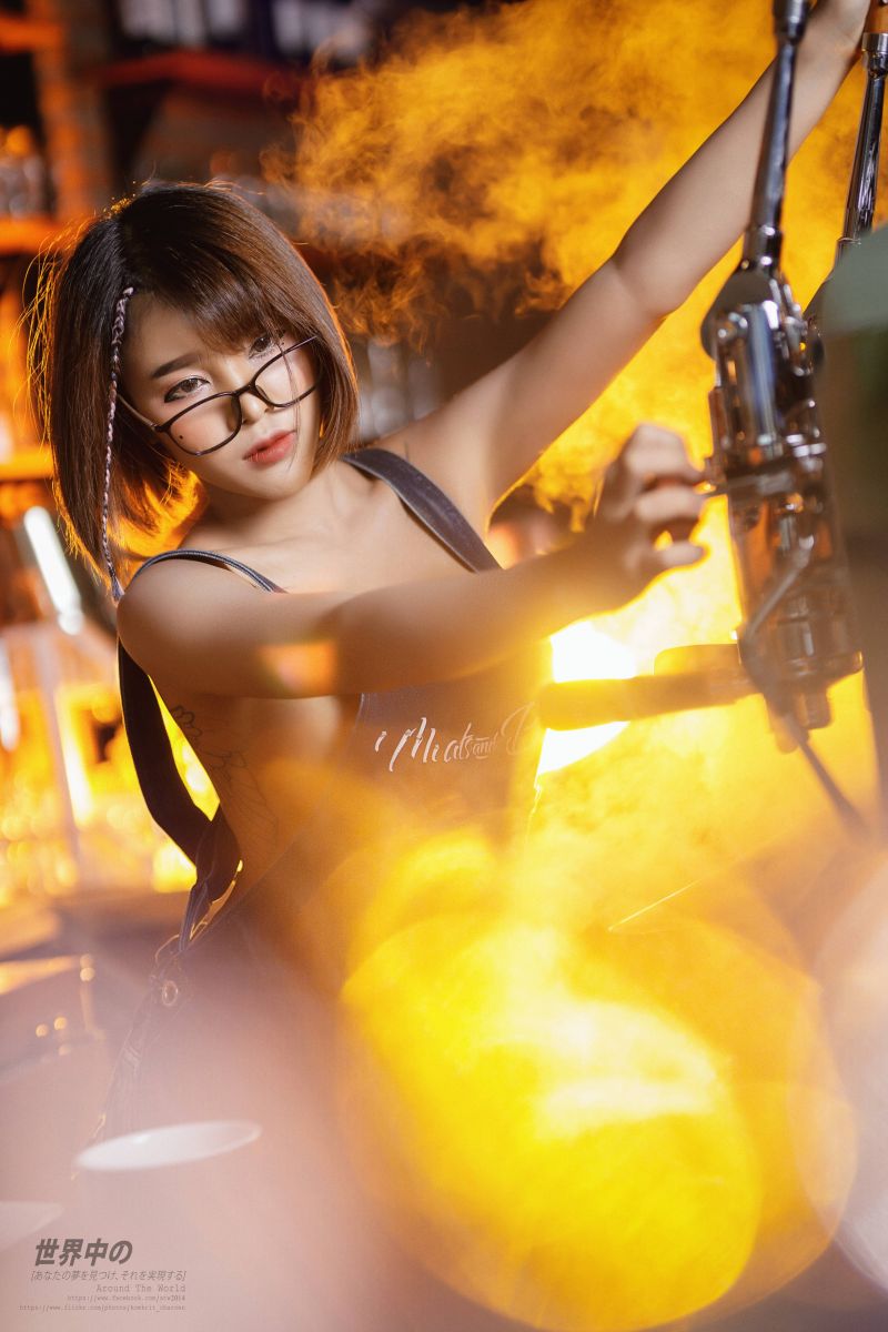 Barista,kavárna,káva,model,žena