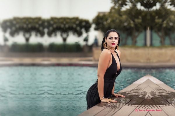 serial actress,cleavage,breast,boobs,women,prachi tehlan