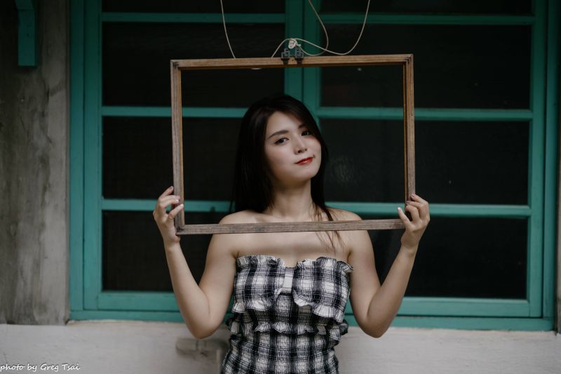 замъглено фон,стол,plaid dress,жена