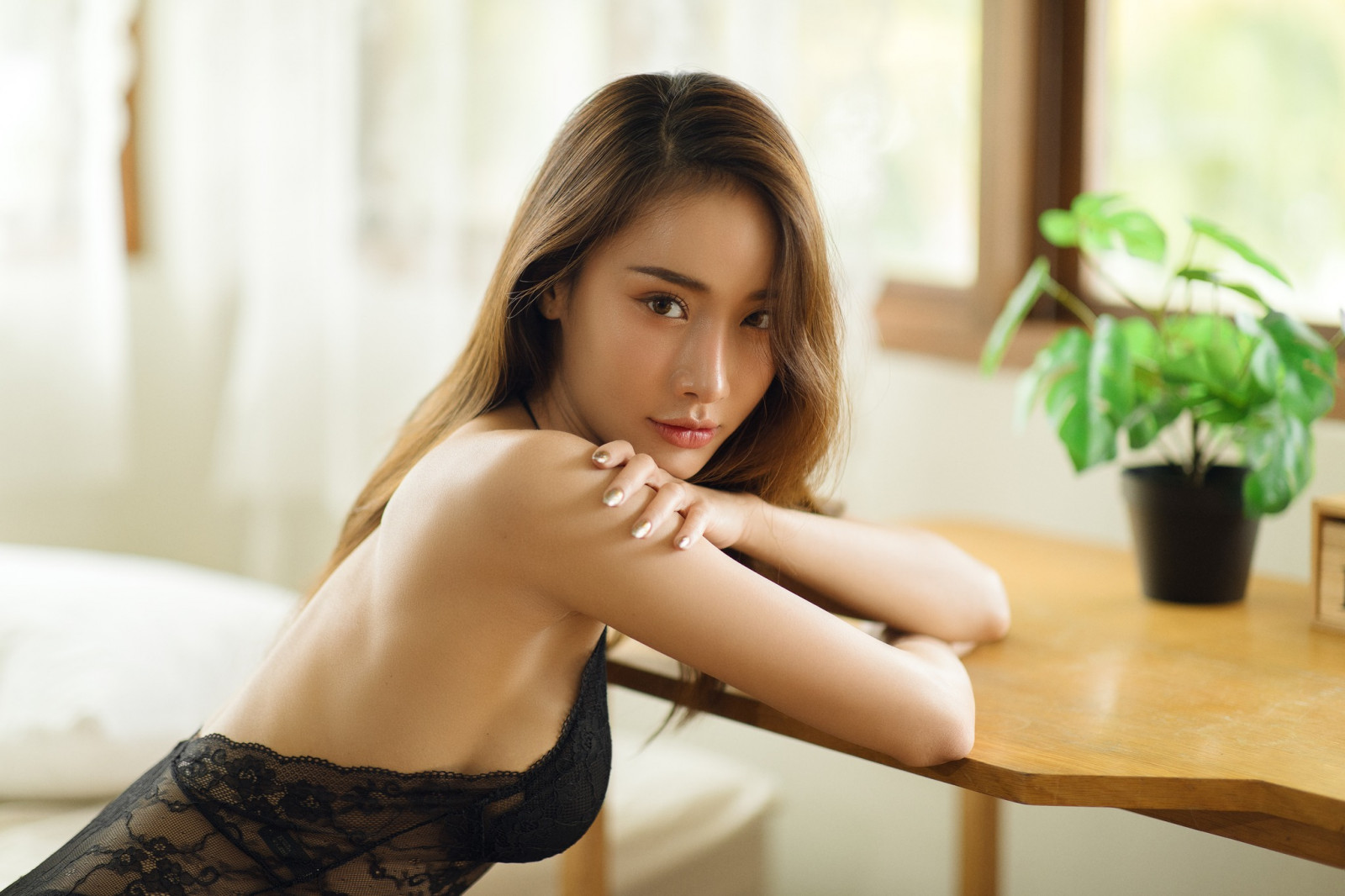 asijský, elegantní, krytý, sklon, spodní prádlo, portrét, smyslný, boční pohled, okno, žena