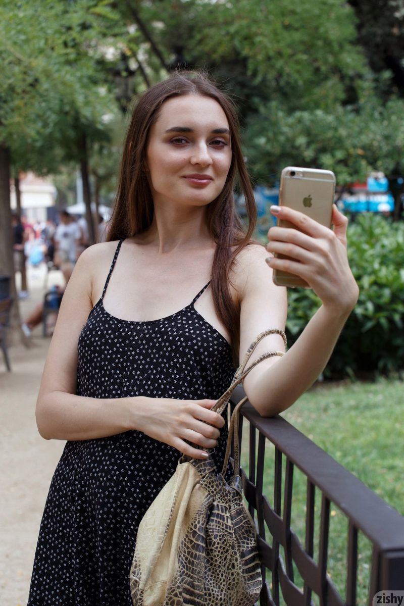 dewasa,indah,tubuh,imut,erotis,wanita