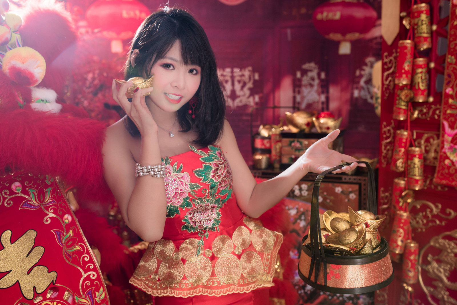 asijský, cheongsam, čínský Nový rok, zlato, Červené, žena