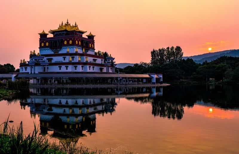 panoráma města,vysoký kontrast,Itálie,Japonsko,Japonská zahrada,Khiva