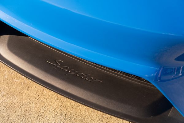 car,supercar