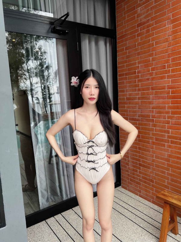 女人