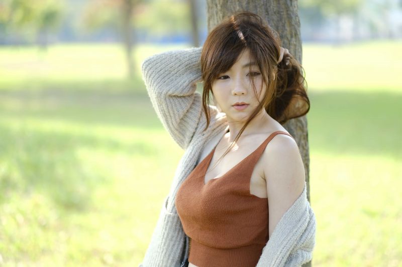 เสื้อสเวตเตอร์ถัก,แต่งหน้า,ธรรมชาติ,ต้นไม้,ผู้หญิง