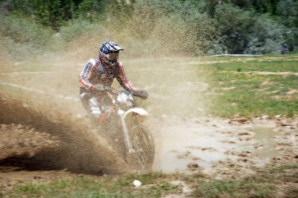 cross,motorcycle
