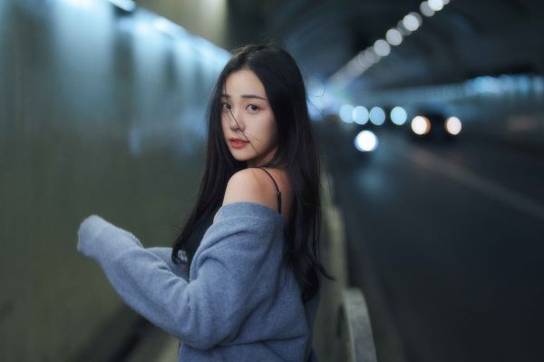 model,woman