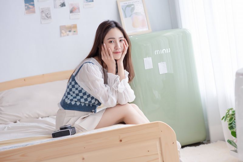 modrý,kontrolor,plést,mini,sukně,vesta