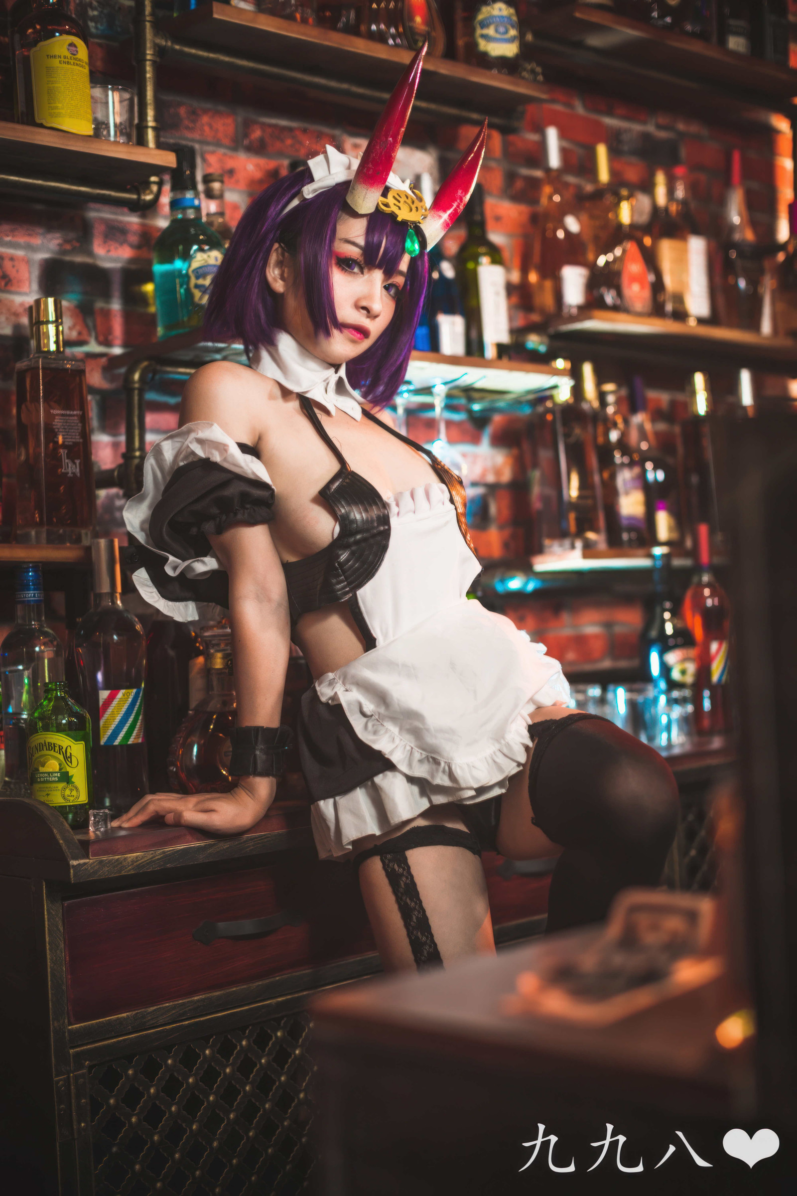 bar, cocktail, cosplay, horn, kvinde