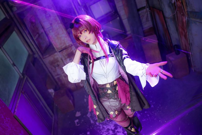 Anime style,asijský,cosplay,rukavice,ochranné brýle,fialové oči