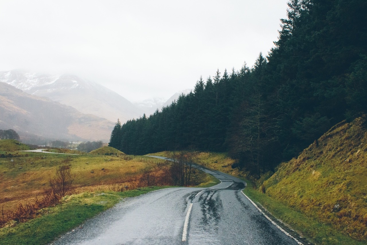 paesaggio, foresta, collina, natura, strada, valle, Passo di montagna, autostrada, Alpi, altopiano, infrastruttura, cresta, montagna, serbatoio, montanaro, lago, area rurale, fenomeno atmosferico, morfologie montane, landform, catena montuosa, viaggio su strada