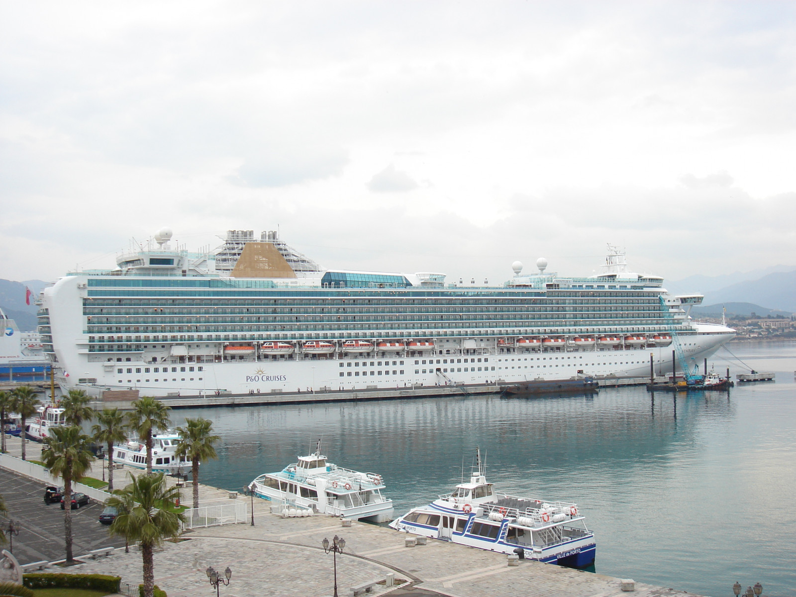 Schiff, Meer, Fahrzeug, Kreuzfahrtschiff, Hafen, Wasserfahrzeug, Paquebot, Kreuzfahrt, Croisi re, Po, Ventura, Güterverkehr, Motorschiff, Passagierschiff, Kreuzfahrtschiff