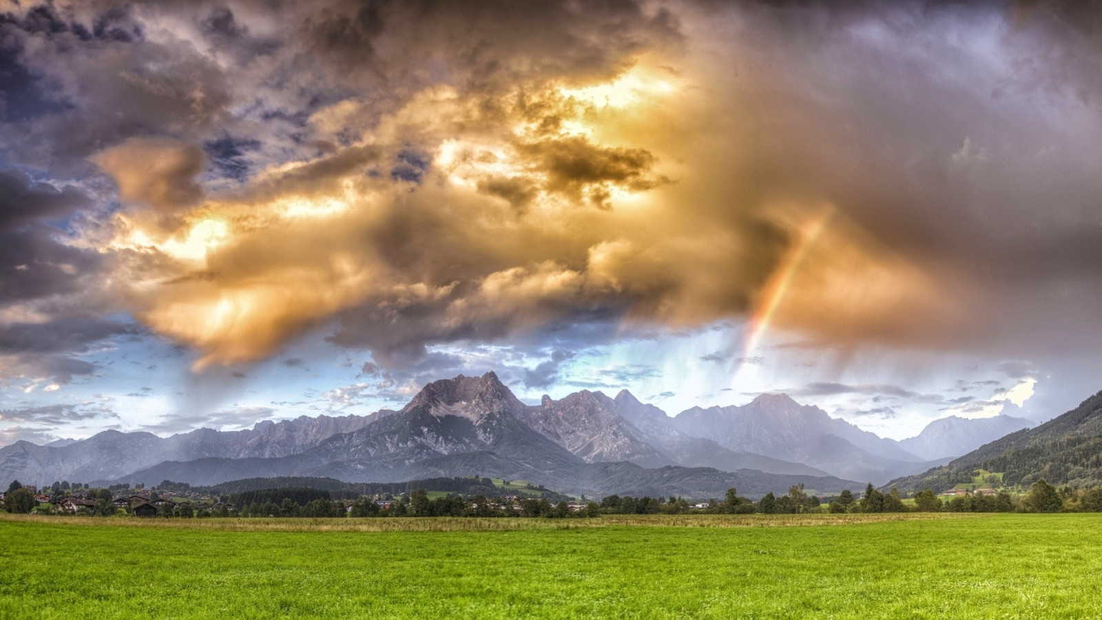 slunečnímu záření, krajina, hory, Příroda, tráva, nebe, pole, mraky, ráno, duhy, plošina, mrak, hora, lučina, louka, prostý, prérie, atmosférický jev