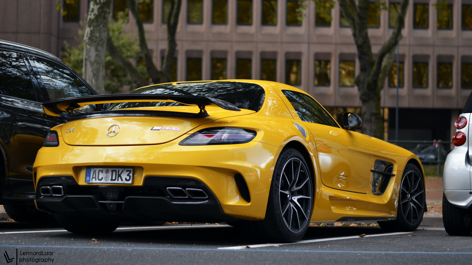 podzim, Černá, cars, auto, sport, žlutý, Německo, fotografování, 50mm, mercedes, benz, Nikon, super, 63, Němec, mercedesbenz, série, NIKKOR, 18, Dusseldorf, superauto, V8, SLS, sportovní auto, AMG, Supercars, Němci, ko, 2014, carspotting, Lennard, Laar, blackseries, carsighting, D5100, lennardlaar