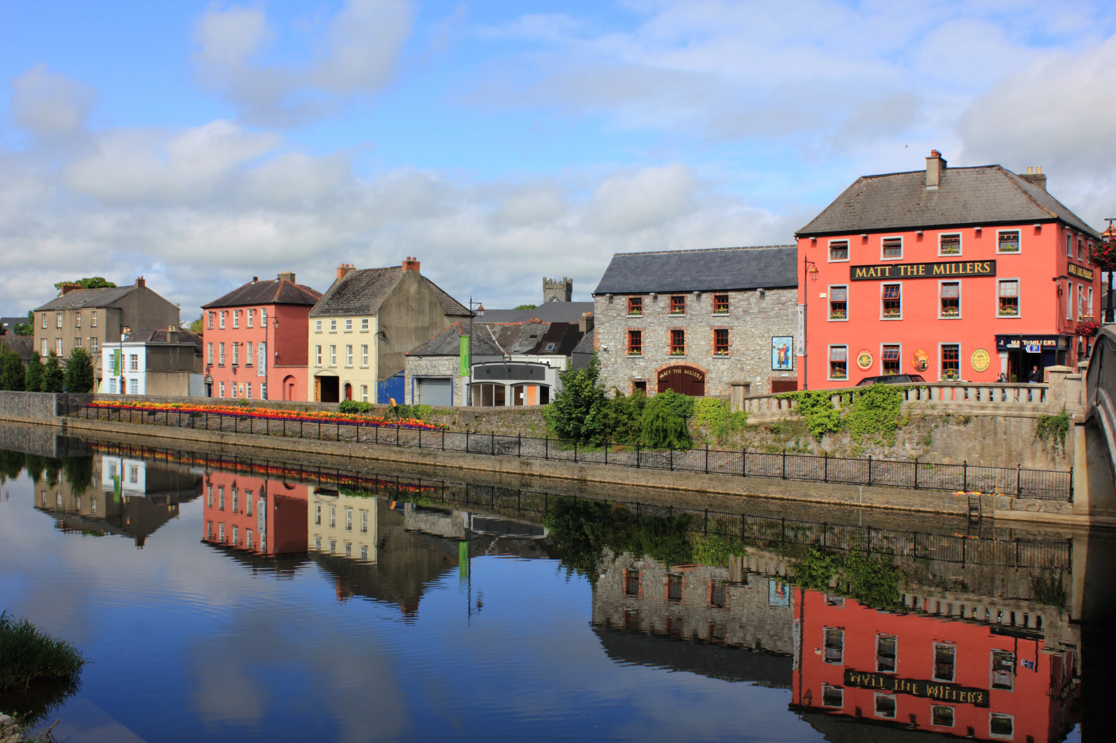 viaggio, Kilkenny, Irlanda, vacanza, riflessione, birra, fiume, yum, Irland, Flickrhearts, flickridol, worldwidelandscapes, panoramafotografico, natureandpeopleinnature, mygearandme, flickrstruereflection1