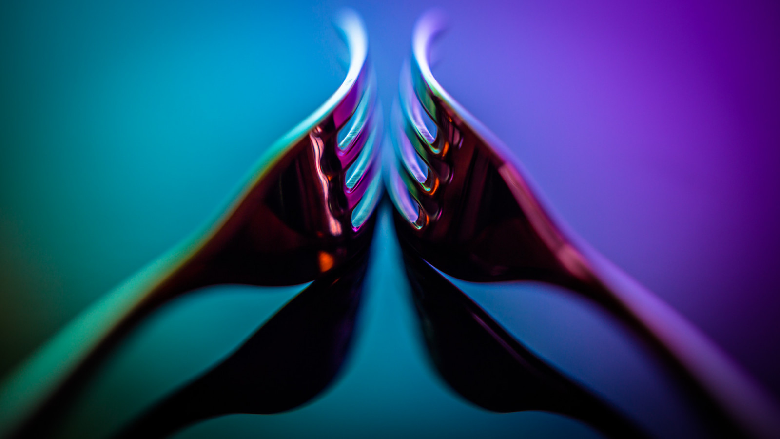 ilustrace, Červené, odraz, nachový, symetrie, modrý, Anglie, Kánon, kruh, 2015, Spojené království, světlo, barva, odrazy, barva, tvar, čára, tma, 6d, project365, britian, počítač tapeta, makro fotografie, Stoke-on-Trent, stafordšírský, eos6d, vidličky