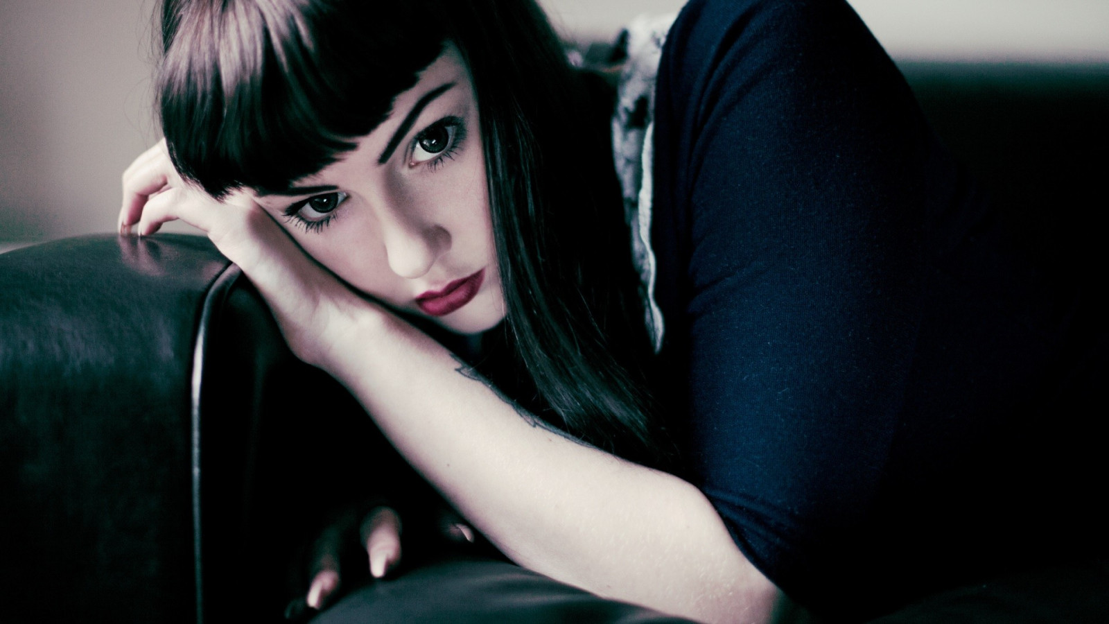 Černá, ženy, model, portrét, anime, bruneta, brýle, fotografování, modrý, černé vlasy, vlasy, oblečení, dívka, krása, oko, žena, dáma, noha, kostým, smysl, portrétní fotografie, focení