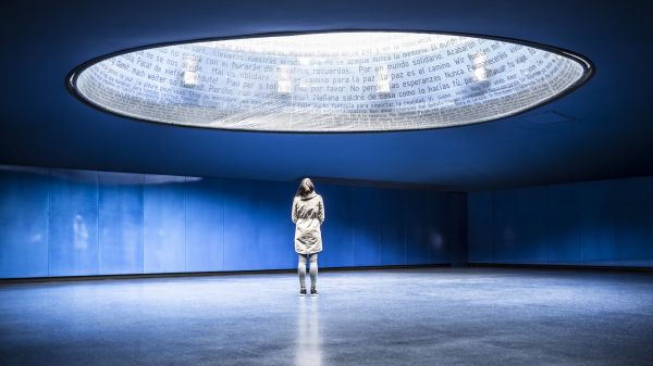 daytime,architecture,light,lighting,ceiling,atmosphere