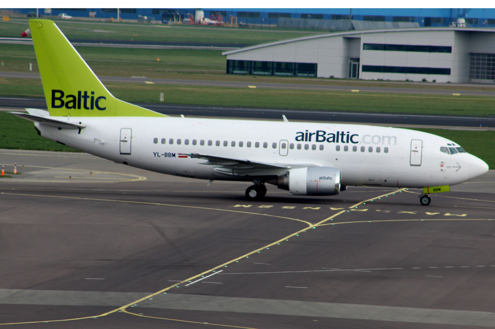 fly, flyselskab, passagerfly, fly, Boeing c 40 clipper, narrow body, Boeing 737, Boeing, transportform, aerospace engineering, luftfart, transportere, Boeing 737 næste generation, flymotor, himmel, jetfly, klap, lufthavn forklæde, Lufthavns Terminal, Boeing 777, Airbus, Airbus A320, lufthavn, rumfart producent